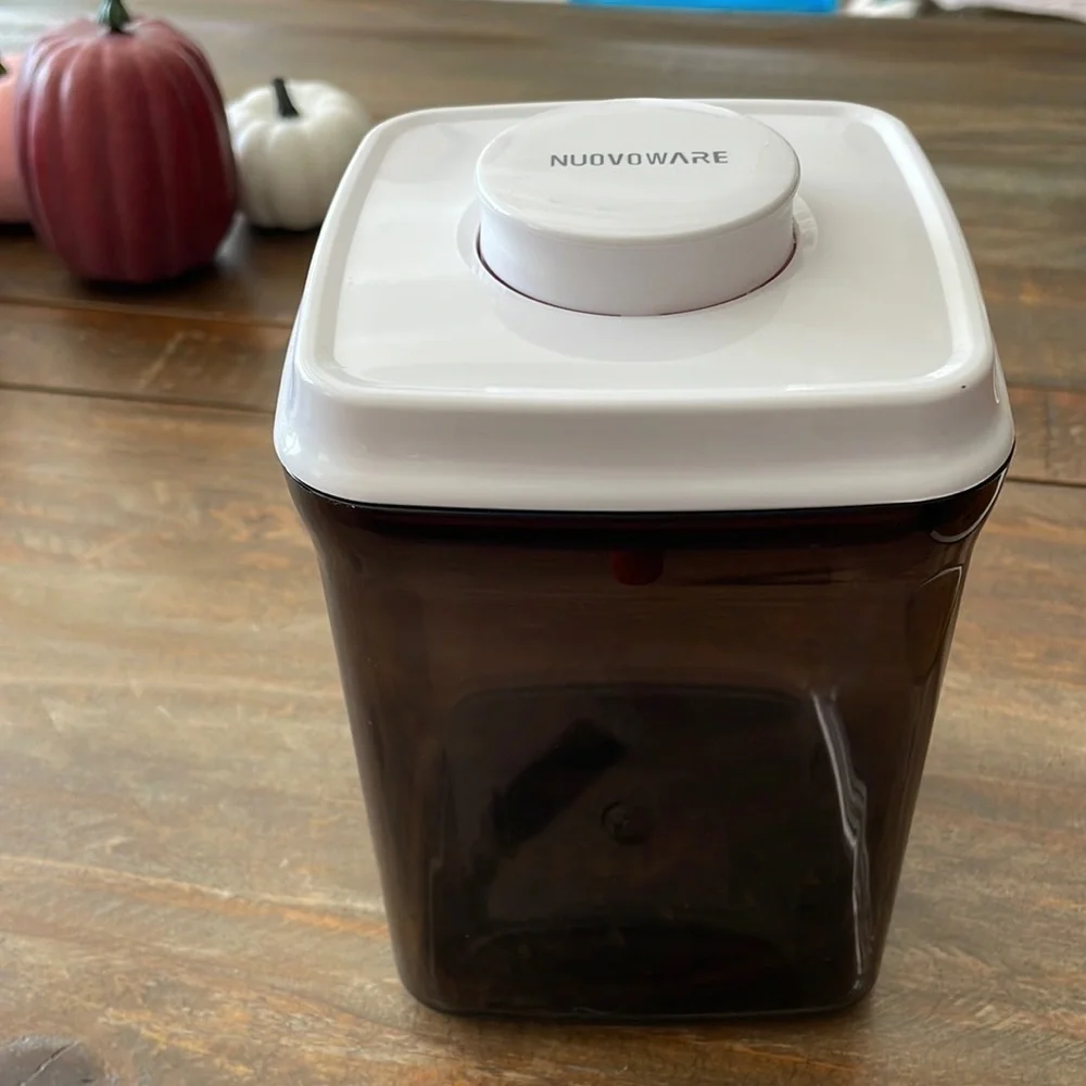 Nuovoware multi function air tight storage container 51oz